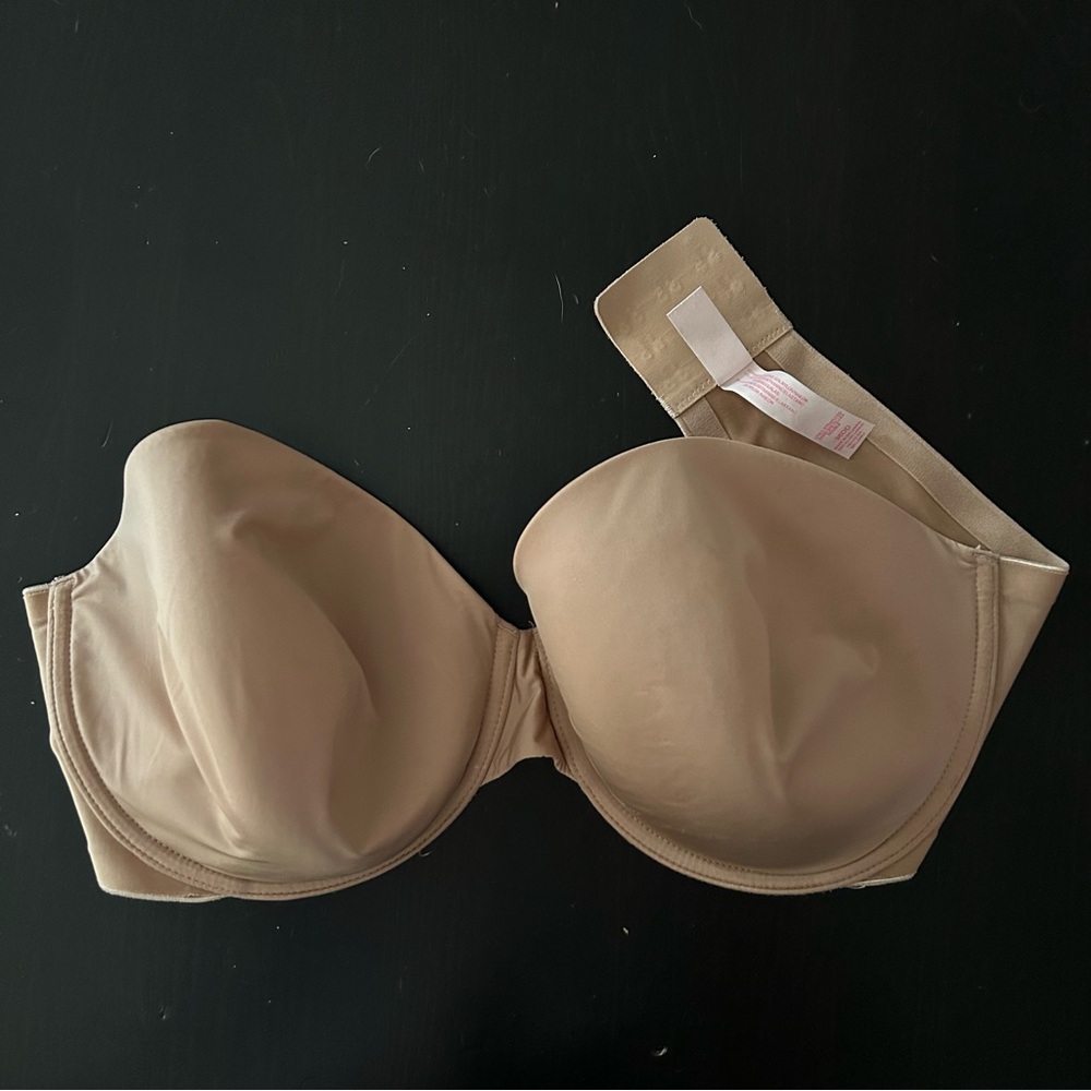 Victoria’s Secret Lined Strapless Bra 36DD